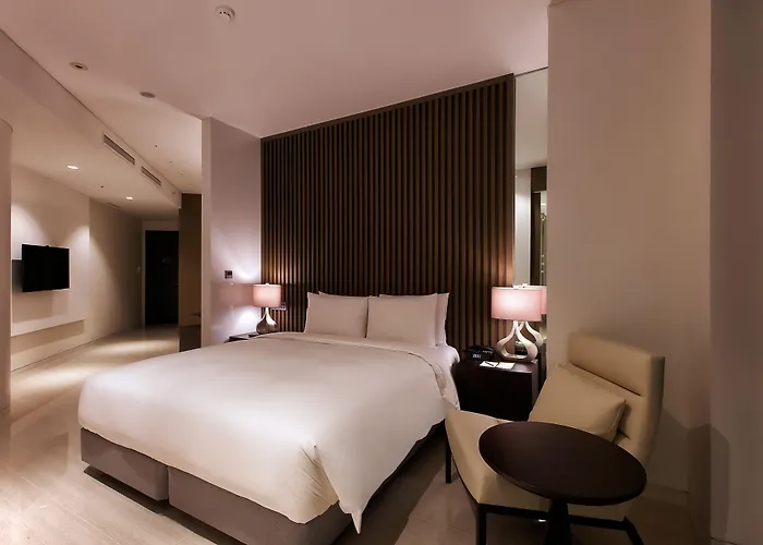 Entra Gangnam Hotel 3*